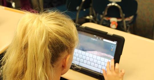 Are Digital Devices the Reason Why Kids Can’t Write?