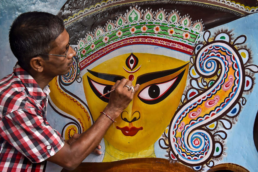 Did You Know These Differences Between Durga Puja and Navratri?