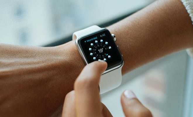 8 REASONS WHY SCHOOLS BAN KID-FRIENDLY SMART WATCHES